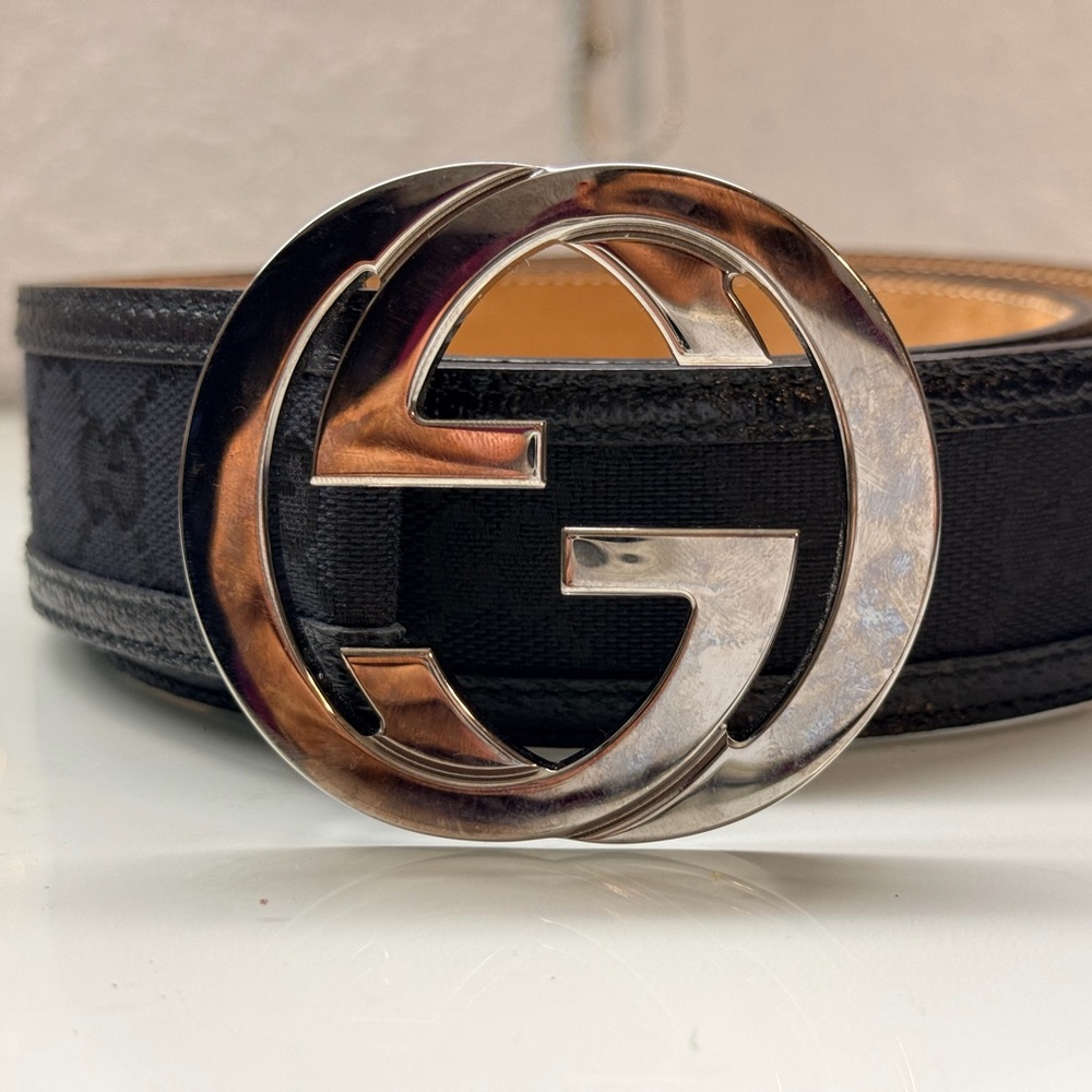 Gucci Black Belt with Silver GG Buckle